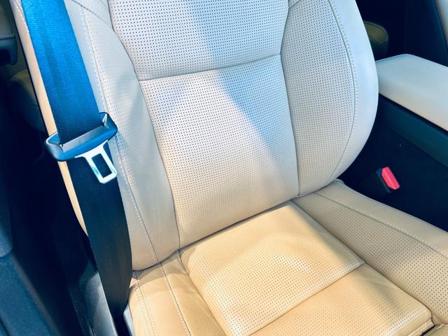 Ｖ６０ Ｂ５　インスクリプション　ＨａｒｍａｎＫａｒｄｏｎ　ＨＵＤ　ＡＣＣ　ＢＬＩＳ　純正ナビ　ＴＶ　３６０°ｃａｒｐｌａｙ　純１８インチＡＷ　ＬＥＤ　電動リアゲート　革シート　メモリパワーシート　エアシートヒーター　ワイヤレス充電（34枚目）