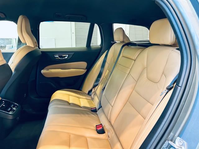 Ｖ６０ Ｂ５　インスクリプション　ＨａｒｍａｎＫａｒｄｏｎ　ＨＵＤ　ＡＣＣ　ＢＬＩＳ　純正ナビ　ＴＶ　３６０°ｃａｒｐｌａｙ　純１８インチＡＷ　ＬＥＤ　電動リアゲート　革シート　メモリパワーシート　エアシートヒーター　ワイヤレス充電（41枚目）