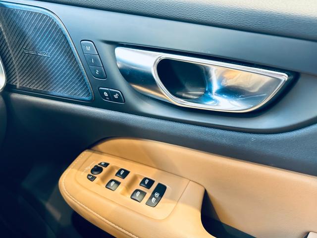 Ｖ６０ Ｂ５　インスクリプション　ＨａｒｍａｎＫａｒｄｏｎ　ＨＵＤ　ＡＣＣ　ＢＬＩＳ　純正ナビ　ＴＶ　３６０°ｃａｒｐｌａｙ　純１８インチＡＷ　ＬＥＤ　電動リアゲート　革シート　メモリパワーシート　エアシートヒーター　ワイヤレス充電（52枚目）