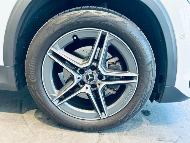 ＬＩＢＥＲＡＬＡは、ＢＭＷ・メルセデス・アウディというドイツのプレミアム３ブランドを中心とした、各ブランドを同時に乗り較べる事ができます。