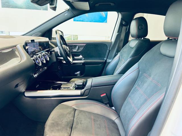 ＬＩＢＥＲＡＬＡには、本物の感動を呼ぶ‘‘Ｔｈｅ　ｎｅｗｅｓｔ．ｂｅｓｔ　ｅｘｐｅｒｉｅｎｃｅ‘‘（最も新しく、最良となる体験）が待っています。