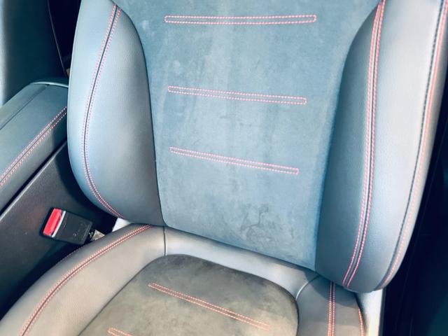 ご来店が難しいお客様でもご安心下さい、店頭在庫でしたらテレビ電話などを使いお車の詳細をご説明させて頂く事も可能でございます。