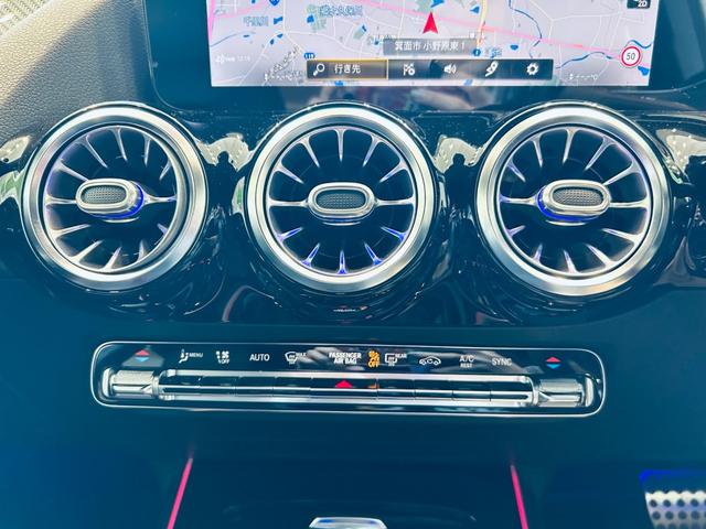 この度は、ＬＩＢＥＲＡＬＡ大阪の物件にご注目いただき誠にありがとうございます。安心してお乗り頂ける輸入車を全国のお客様にご提案、ご提供申し上げております。