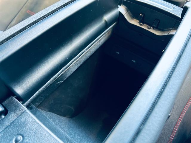 この度は、ＬＩＢＥＲＡＬＡ大阪の物件にご注目いただき誠にありがとうございます。安心してお乗り頂ける輸入車を全国のお客様にご提案、ご提供申し上げております。