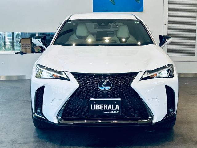 UX UX250h Fスポーツ 純正ナビ TV 360° ACC BSM 純正18インチAW LEDヘッドライト 電動リアゲート クリアランスソナー 革シート パワーシート Dシートメモリ シートヒーター ステアリングヒーター(5枚目)