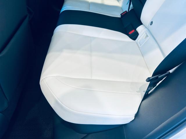 UX UX250h Fスポーツ 純正ナビ TV 360° ACC BSM 純正18インチAW LEDヘッドライト 電動リアゲート クリアランスソナー 革シート パワーシート Dシートメモリ シートヒーター ステアリングヒーター(43枚目)