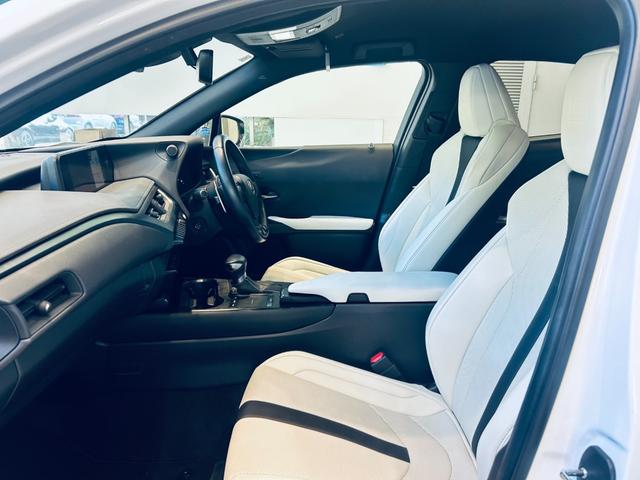 UX UX250h Fスポーツ 純正ナビ TV 360° ACC BSM 純正18インチAW LEDヘッドライト 電動リアゲート クリアランスソナー 革シート パワーシート Dシートメモリ シートヒーター ステアリングヒーター(45枚目)