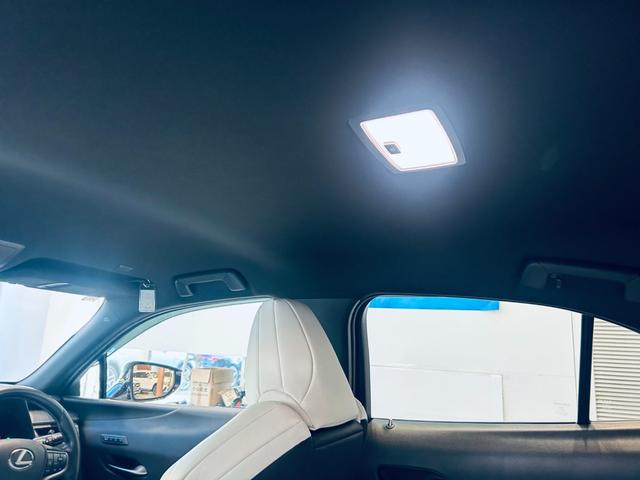 UX UX250h Fスポーツ 純正ナビ TV 360° ACC BSM 純正18インチAW LEDヘッドライト 電動リアゲート クリアランスソナー 革シート パワーシート Dシートメモリ シートヒーター ステアリングヒーター(49枚目)