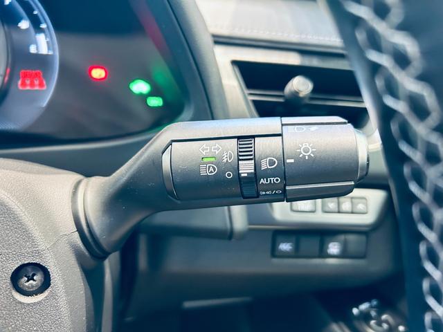 UX UX250h Fスポーツ 純正ナビ TV 360° ACC BSM 純正18インチAW LEDヘッドライト 電動リアゲート クリアランスソナー 革シート パワーシート Dシートメモリ シートヒーター ステアリングヒーター(55枚目)