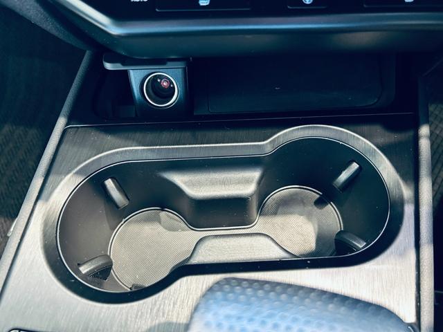 UX UX250h Fスポーツ 純正ナビ TV 360° ACC BSM 純正18インチAW LEDヘッドライト 電動リアゲート クリアランスソナー 革シート パワーシート Dシートメモリ シートヒーター ステアリングヒーター(67枚目)