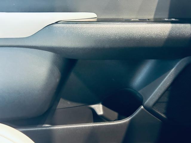 UX UX250h Fスポーツ 純正ナビ TV 360° ACC BSM 純正18インチAW LEDヘッドライト 電動リアゲート クリアランスソナー 革シート パワーシート Dシートメモリ シートヒーター ステアリングヒーター(80枚目)