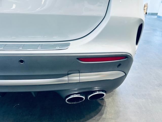 安心してカーライフを始めていただく事ができるよう、納車前にディーラー整備工場もしくは熟練メカニックが在籍する整備工場にて点検を行ない、必要な整備を実施致します。