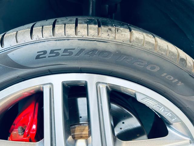 ご遠方の場合でも、下取り車両の金額を概算でお出しすることは可能でございます。車検証をお手元に、走行距離をご確認の上お問い合わせくださいませ。