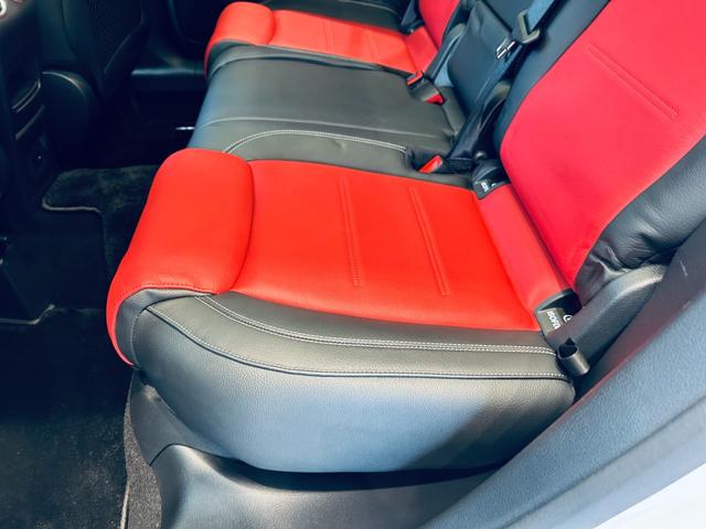 輸入車のことならＬＩＢＥＲＡＬＡを目指し、日本だけではなく、世界各国主要都市でも安心して購入できるお店を目指しております。