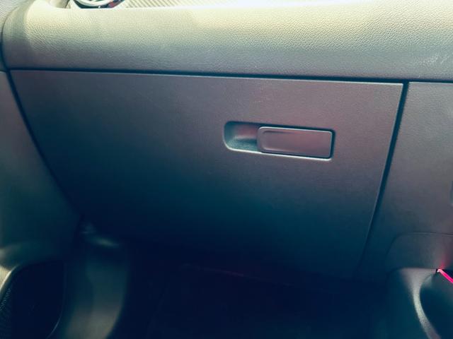 この度は、ＬＩＢＥＲＡＬＡ大阪の物件にご注目いただき誠にありがとうございます。安心してお乗り頂ける輸入車を全国のお客様にご提案、ご提供申し上げております。