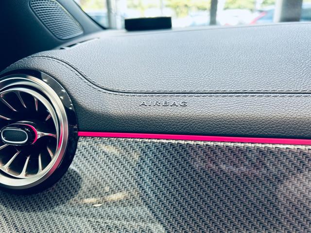 この度は、ＬＩＢＥＲＡＬＡ大阪の物件にご注目いただき誠にありがとうございます。安心してお乗り頂ける輸入車を全国のお客様にご提案、ご提供申し上げております。