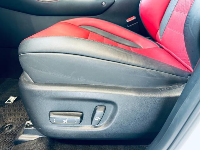 ＮＸ ＮＸ３００　Ｆスポーツ　サンルーフ　ＡＣＣ　純正ナビ　ＴＶ　３６０°　純正１８インチＡＷ　ＬＥＤヘッドライト　電動リアゲート　赤黒革　パワーシート　Ｄシートメモリ　エアシートヒーター　ステアリングヒーター　ＢＳＭ（48枚目）