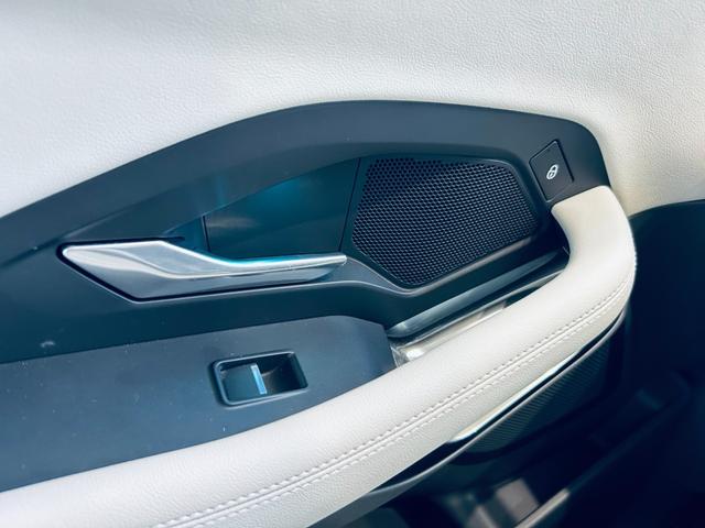 Eペイス S 200PS 純正ナビ TV 360° applecarplay 純正19インチAW LEDヘッドライト ACC ブラインドスポット 電動リアゲート クリアランスソナー 革シート パワーシート シートヒーター(51枚目)