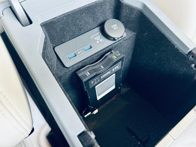 Eペイス S 200PS 純正ナビ TV 360° applecarplay 純正19インチAW LEDヘッドライト ACC ブラインドスポット 電動リアゲート クリアランスソナー 革シート パワーシート シートヒーター(67枚目)