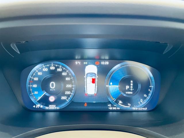 Ｖ６０ Ｔ６　ツインエンジン　ＡＷＤ　モメンタム　ＨＵＤ　ＡＣＣ　ＨａｒｍａｎＫａｒｄｏｎ　ＢＬＩＳ　純正ナビ　ＴＶ　３６０°ｃａｒｐｌａｙ　純１８インチＡＷ　ＬＥＤ　電動リアゲート　革シート　メモリパワーシート　エアシートヒーター　自動駐車（58枚目）