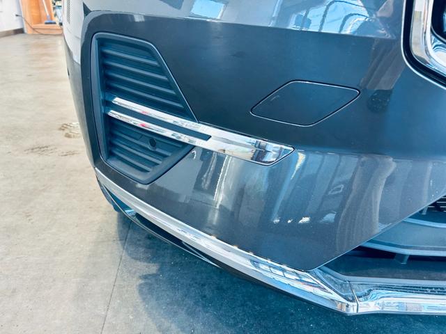 ＸＣ６０ アルティメット　Ｂ５　ＡＷＤ　パノラマＳＲ　ＨＵＤ　ＡＣＣ　ＨａｒｍａｎＫａｒｄｏｎ　純正ナビ　３６０°ｃａｒｐｌａｙ　純１９インチＡＷ　ＬＥＤ　電動リアゲート　ワイヤレス充電　革シート　メモリパワーシート　エアシートヒーター（12枚目）