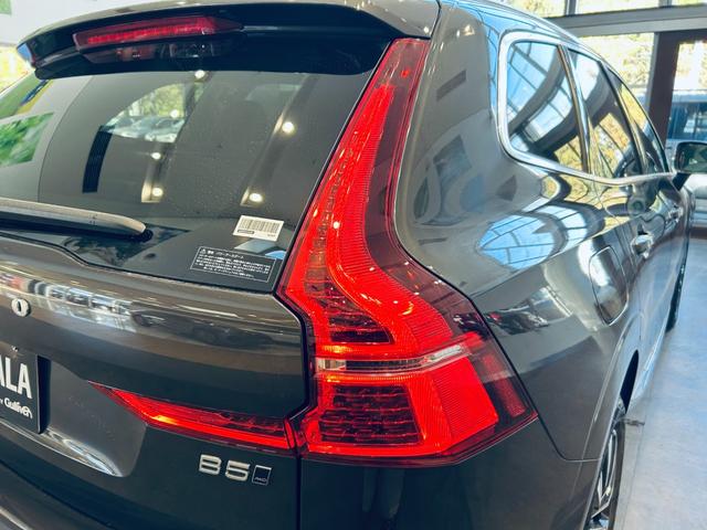 ＸＣ６０ アルティメット　Ｂ５　ＡＷＤ　パノラマＳＲ　ＨＵＤ　ＡＣＣ　ＨａｒｍａｎＫａｒｄｏｎ　純正ナビ　３６０°ｃａｒｐｌａｙ　純１９インチＡＷ　ＬＥＤ　電動リアゲート　ワイヤレス充電　革シート　メモリパワーシート　エアシートヒーター（15枚目）