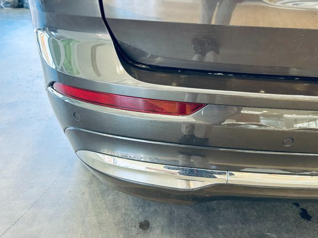 ＸＣ６０ アルティメット　Ｂ５　ＡＷＤ　パノラマＳＲ　ＨＵＤ　ＡＣＣ　ＨａｒｍａｎＫａｒｄｏｎ　純正ナビ　３６０°ｃａｒｐｌａｙ　純１９インチＡＷ　ＬＥＤ　電動リアゲート　ワイヤレス充電　革シート　メモリパワーシート　エアシートヒーター（17枚目）