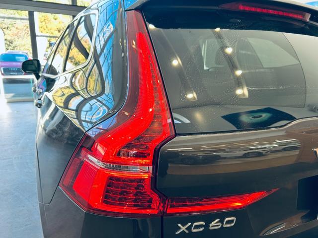 ＸＣ６０ アルティメット　Ｂ５　ＡＷＤ　パノラマＳＲ　ＨＵＤ　ＡＣＣ　ＨａｒｍａｎＫａｒｄｏｎ　純正ナビ　３６０°ｃａｒｐｌａｙ　純１９インチＡＷ　ＬＥＤ　電動リアゲート　ワイヤレス充電　革シート　メモリパワーシート　エアシートヒーター（18枚目）