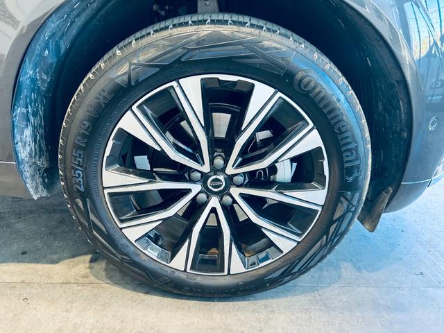 ＸＣ６０ アルティメット　Ｂ５　ＡＷＤ　パノラマＳＲ　ＨＵＤ　ＡＣＣ　ＨａｒｍａｎＫａｒｄｏｎ　純正ナビ　３６０°ｃａｒｐｌａｙ　純１９インチＡＷ　ＬＥＤ　電動リアゲート　ワイヤレス充電　革シート　メモリパワーシート　エアシートヒーター（26枚目）