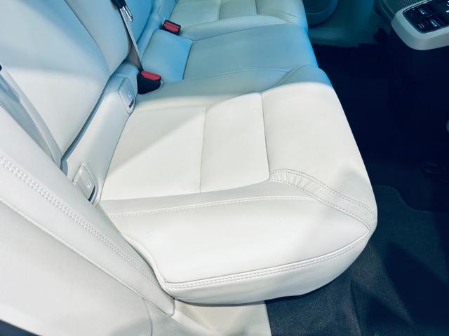 ＸＣ６０ アルティメット　Ｂ５　ＡＷＤ　パノラマＳＲ　ＨＵＤ　ＡＣＣ　ＨａｒｍａｎＫａｒｄｏｎ　純正ナビ　３６０°ｃａｒｐｌａｙ　純１９インチＡＷ　ＬＥＤ　電動リアゲート　ワイヤレス充電　革シート　メモリパワーシート　エアシートヒーター（39枚目）