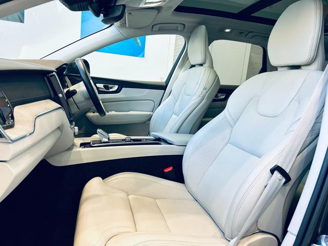 ＸＣ６０ アルティメット　Ｂ５　ＡＷＤ　パノラマＳＲ　ＨＵＤ　ＡＣＣ　ＨａｒｍａｎＫａｒｄｏｎ　純正ナビ　３６０°ｃａｒｐｌａｙ　純１９インチＡＷ　ＬＥＤ　電動リアゲート　ワイヤレス充電　革シート　メモリパワーシート　エアシートヒーター（44枚目）