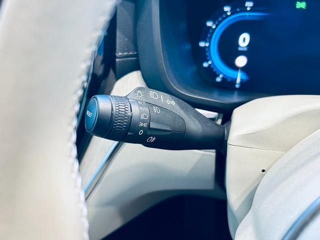 ＸＣ６０ アルティメット　Ｂ５　ＡＷＤ　パノラマＳＲ　ＨＵＤ　ＡＣＣ　ＨａｒｍａｎＫａｒｄｏｎ　純正ナビ　３６０°ｃａｒｐｌａｙ　純１９インチＡＷ　ＬＥＤ　電動リアゲート　ワイヤレス充電　革シート　メモリパワーシート　エアシートヒーター（54枚目）