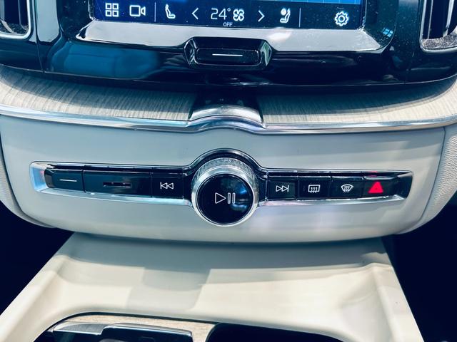 ＸＣ６０ アルティメット　Ｂ５　ＡＷＤ　パノラマＳＲ　ＨＵＤ　ＡＣＣ　ＨａｒｍａｎＫａｒｄｏｎ　純正ナビ　３６０°ｃａｒｐｌａｙ　純１９インチＡＷ　ＬＥＤ　電動リアゲート　ワイヤレス充電　革シート　メモリパワーシート　エアシートヒーター（64枚目）