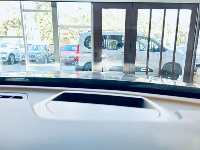 ＸＣ６０ アルティメット　Ｂ５　ＡＷＤ　パノラマＳＲ　ＨＵＤ　ＡＣＣ　ＨａｒｍａｎＫａｒｄｏｎ　純正ナビ　３６０°ｃａｒｐｌａｙ　純１９インチＡＷ　ＬＥＤ　電動リアゲート　ワイヤレス充電　革シート　メモリパワーシート　エアシートヒーター（73枚目）