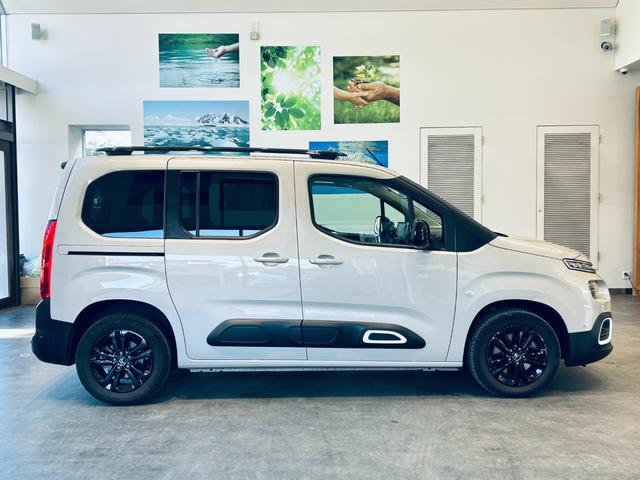 ベルランゴ シャイン 1オーナー ガラスルーフ ACC 純正ナビ TV バック・サイドカメラ applecarplay 純正16インチAW クリアランスソナー BSM ルーフレール ETC ドラレコ デジタルインナーミラー(6枚目)