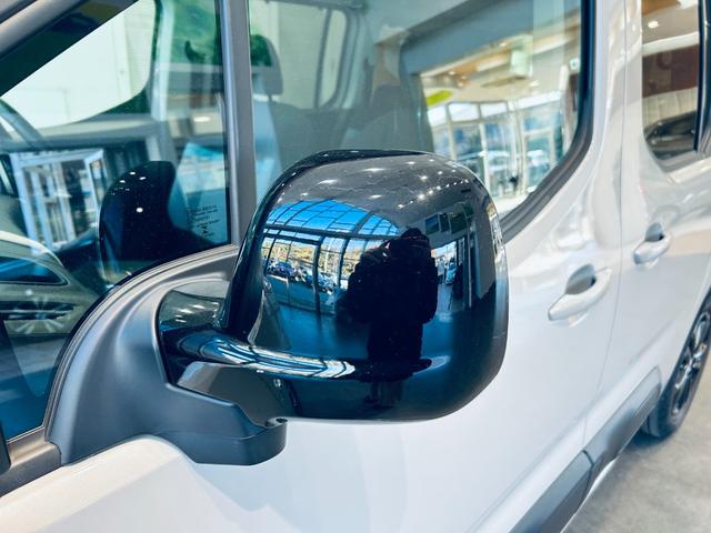 ベルランゴ シャイン 1オーナー ガラスルーフ ACC 純正ナビ TV バック・サイドカメラ applecarplay 純正16インチAW クリアランスソナー BSM ルーフレール ETC ドラレコ デジタルインナーミラー(18枚目)