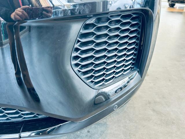 Eペイス R‐ダイナミック S 180PS ACC 純正ナビ TV 360° applecarplay 純正20インチAW LEDヘッドライト 電動リアゲート BSM 黒革 パワーシート シートヒーター パドルシフト クリアランスソナー(23枚目)