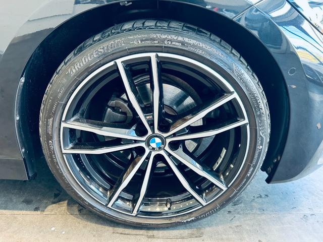 3シリーズ 320iツーリング Mスポーツ ワンオーナー 純正ナビ TV 360° applecarplay ACC HarmanKardon 純19インチAW LEDヘッドライト 電動リアゲート ワイヤレス充電 ハーフ革 パワーシートヒーター(26枚目)