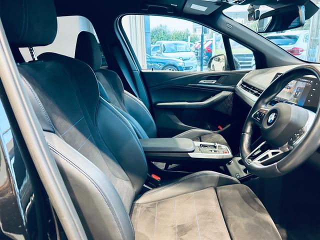 ２シリーズ ２１８ｉアクティブツアラー　Ｍスポーツ　ワンオーナー　純正ナビ　３６０°ａｐｐｌｅｃａｒｐｌａｙ　ＨＵＤ　ＡＣＣ　純正１７インチＡＷ　ＬＥＤヘッドライト　電動リアゲート　ワイヤレス充電　ハーフ革　パワーシート　ヒーター　Ｄシートメモリ（30枚目）