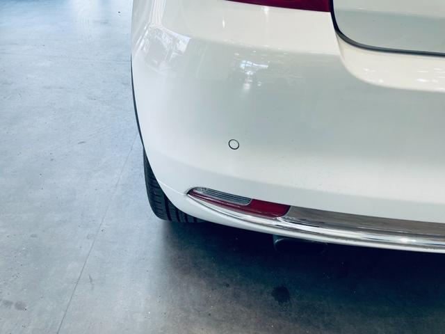 500 ツインエア ラウンジ ワンオーナー ガラスルーフ Beats 純正ディスプレイオーディオ applecarplay USB Bluetooth 純正15インチAW HIDヘッドライト クリアランスソナー ハーフ革(16枚目)