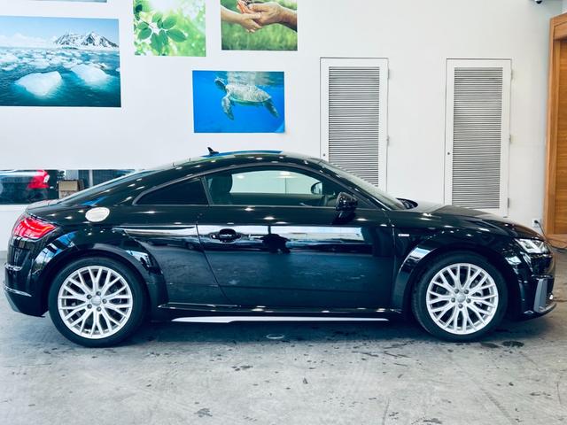 TTクーペ 40TFSI Sラインパッケージ 純正ナビ バックカメラ 純正18インチAW クリアランスソナー サイドアシスト ハーフ革 パワーシート シートヒーター パドルシフト スマートキー ETC ドライブレコーダー USB AUX BT(6枚目)