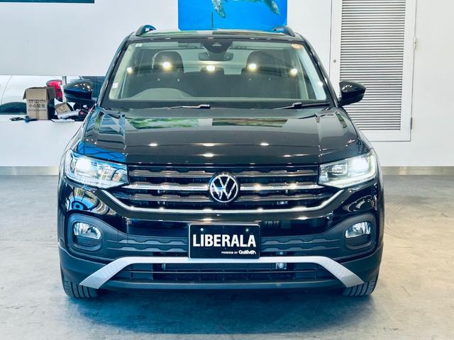 Ｔ－クロス ＴＳＩ　アクティブ　純正ディスプレイオーディオ　ａｐｐｌｅｃａｒｐｌａｙ　バックカメラ　純１６インチＡＷ　ＬＥＤヘッドライト　ルーフレール　スマートキー　パドルシフト　フロントアシスト　ＥＴＣ　ＵＳＢ　Ｂｌｕｅｔｏｏｔｈ（5枚目）