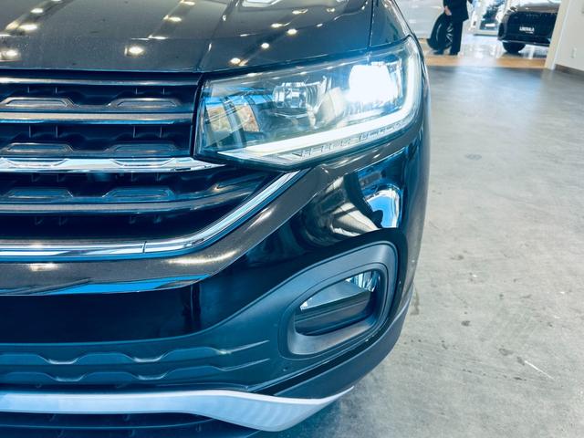 Ｔ－クロス ＴＳＩ　アクティブ　純正ディスプレイオーディオ　ａｐｐｌｅｃａｒｐｌａｙ　バックカメラ　純１６インチＡＷ　ＬＥＤヘッドライト　ルーフレール　スマートキー　パドルシフト　フロントアシスト　ＥＴＣ　ＵＳＢ　Ｂｌｕｅｔｏｏｔｈ（21枚目）