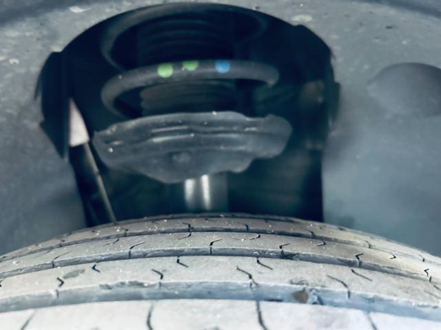 Ｔ－クロス ＴＳＩ　アクティブ　純正ディスプレイオーディオ　ａｐｐｌｅｃａｒｐｌａｙ　バックカメラ　純１６インチＡＷ　ＬＥＤヘッドライト　ルーフレール　スマートキー　パドルシフト　フロントアシスト　ＥＴＣ　ＵＳＢ　Ｂｌｕｅｔｏｏｔｈ（27枚目）