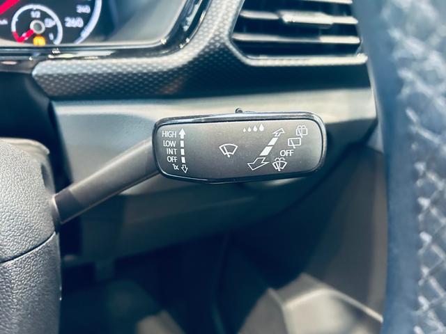 Ｔ－クロス ＴＳＩ　アクティブ　純正ディスプレイオーディオ　ａｐｐｌｅｃａｒｐｌａｙ　バックカメラ　純１６インチＡＷ　ＬＥＤヘッドライト　ルーフレール　スマートキー　パドルシフト　フロントアシスト　ＥＴＣ　ＵＳＢ　Ｂｌｕｅｔｏｏｔｈ（54枚目）