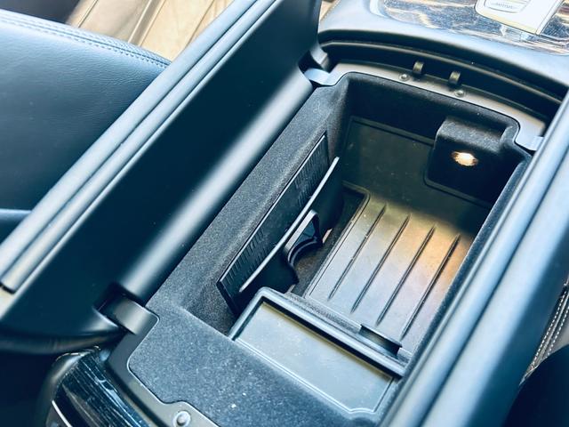 ７シリーズ ７４０ｉ　Ｍスポーツ　サンルーフ　ＨＵＤ　ＡＣＣ　ＨａｒｍａｎＫａｒｄｏｎ　インテリＳ　純正ナビ　ＴＶ　３６０°　純正２０インチＡＷ　ＬＥＤヘッドライト　電動リアゲート　ワイヤレス充電　黒革　メモリパワーシート　ヒーター（68枚目）