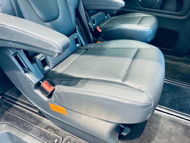 �S�O�X�܁A�n��ɖ��������݌ɓW�����s�Ȃ��Ă���܂��B���̓X�܂ł����W������Ȃ����Ԃ��������܂��̂ŁA���q�l�ɂƂ��Ă��C�ɓ���̓X�܂������邩������܂���