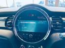 クーパーＤ　ワンオーナー　インテリジェントセーフティ　純正ディスプレイオーディオ　ａｐｐｌｅｃａｒｐｌａｙ　バックカメラ　純１６インチＡＷ　ＬＥＤヘッドライト　ワイヤレス充電　ハーフレザー　シートヒーター（56枚目）