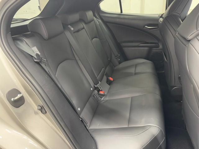 UX UX200 Fスポーツ アダプティブクルーズコントロール PWシート オートエアコン メモリーナビ キーレス ミュージックプレイヤー接続可 ナビTV ASC LEDヘッドライト アルミホイール スマートキー サンルーフ(19枚目)