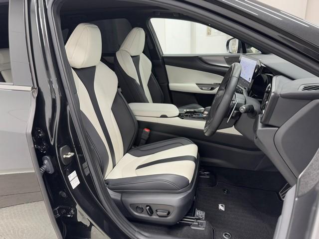 NX NX350h Fスポーツ ナビ&TV クルコン レザー キーレス LEDヘッドライト パノラミックルーフ アルミホイール ミュージックプレイヤー接続可 オートエアコン 1オーナー メモリーナビ スマートキー ABS エアバッグ(17枚目)